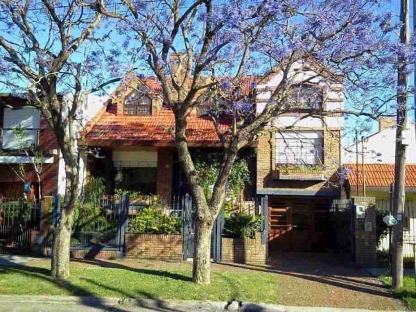 VN - Casa venta Ezpeleta Este