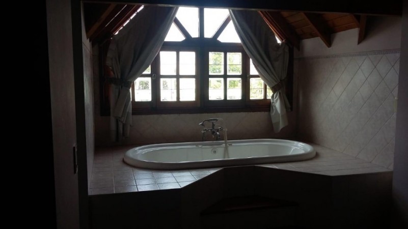 VN - Casa venta Ezpeleta Este