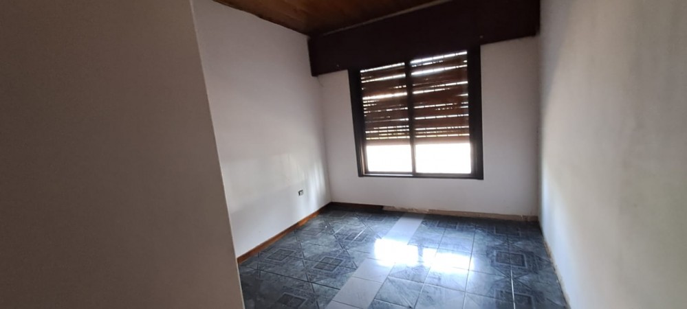 Venta casa sobre calle Gral Acha