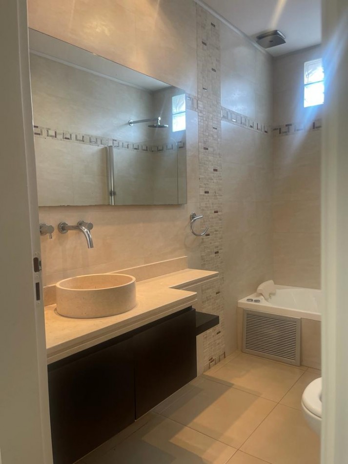 Hermosa Casa en Venta - Zona Residencial
