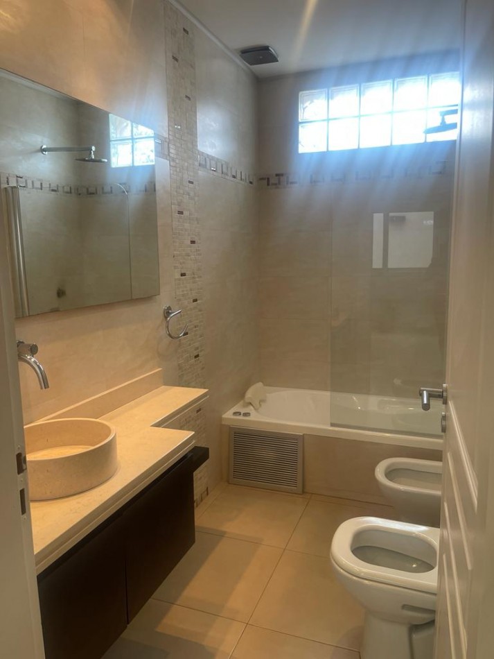 Hermosa Casa en Venta - Zona Residencial