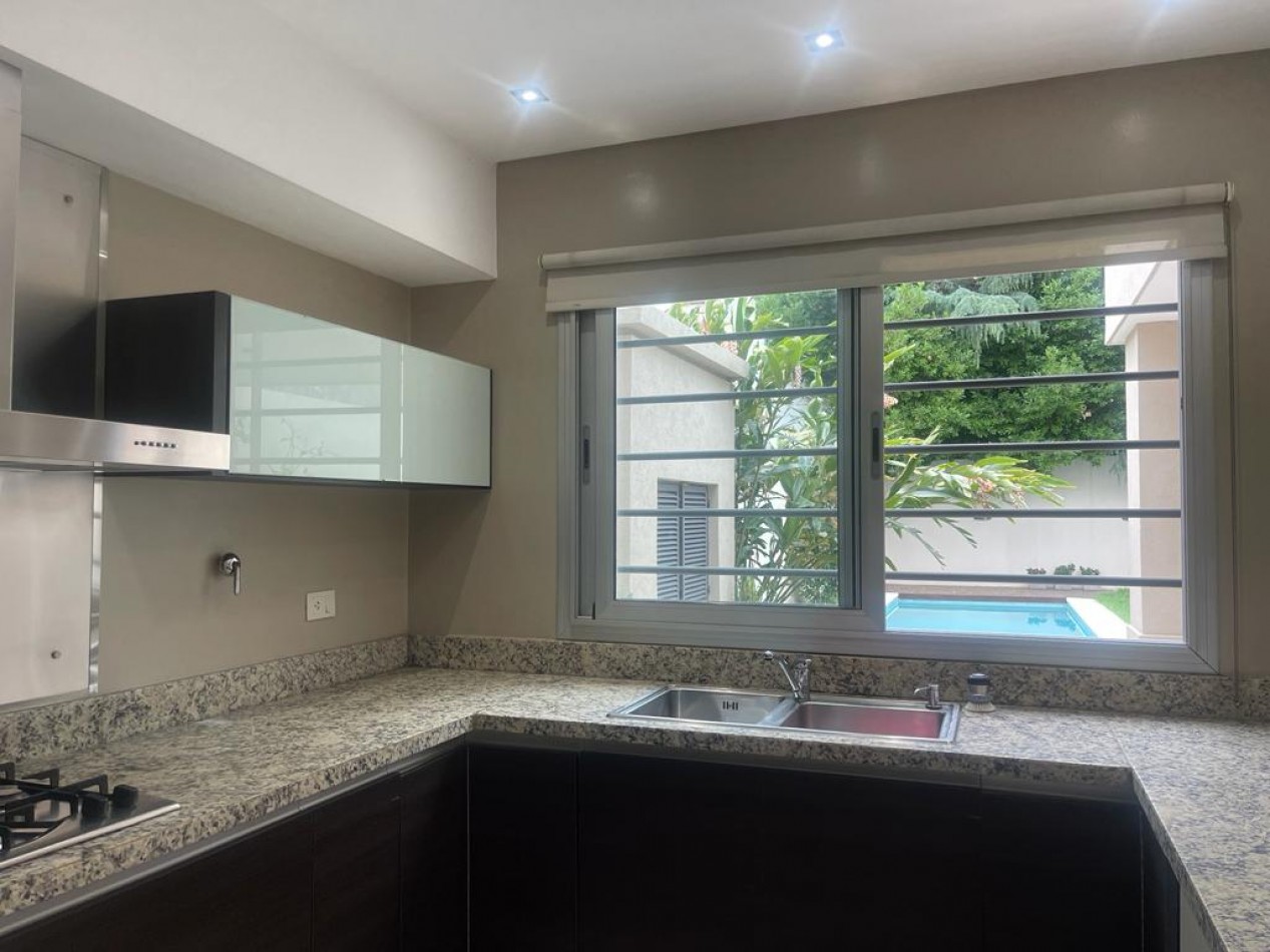 Hermosa Casa en Venta - Zona Residencial