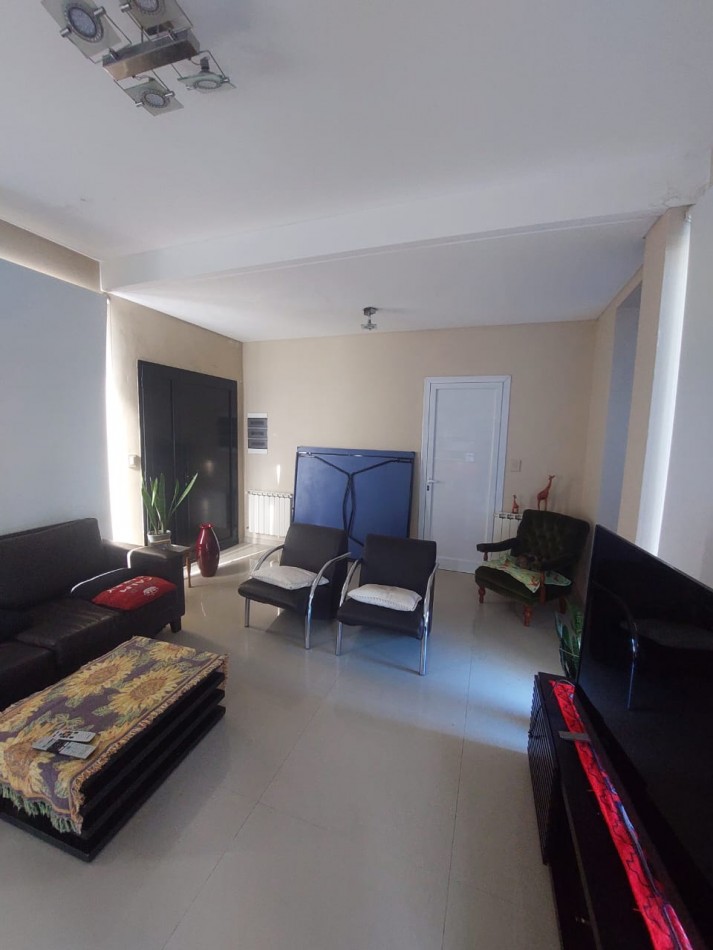 DN - Hermosa casa en Club de Campo ¨La Candida¨ Alquiler y Venta