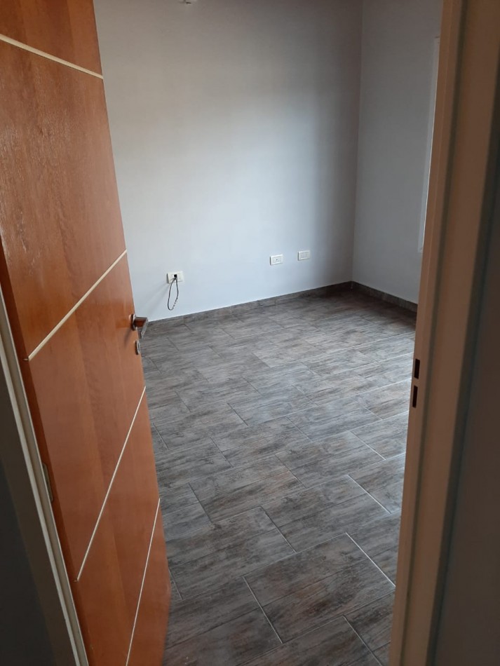 VN - VENTA DE CUATRO DUPLEX CON COCHERA EN BERNAL