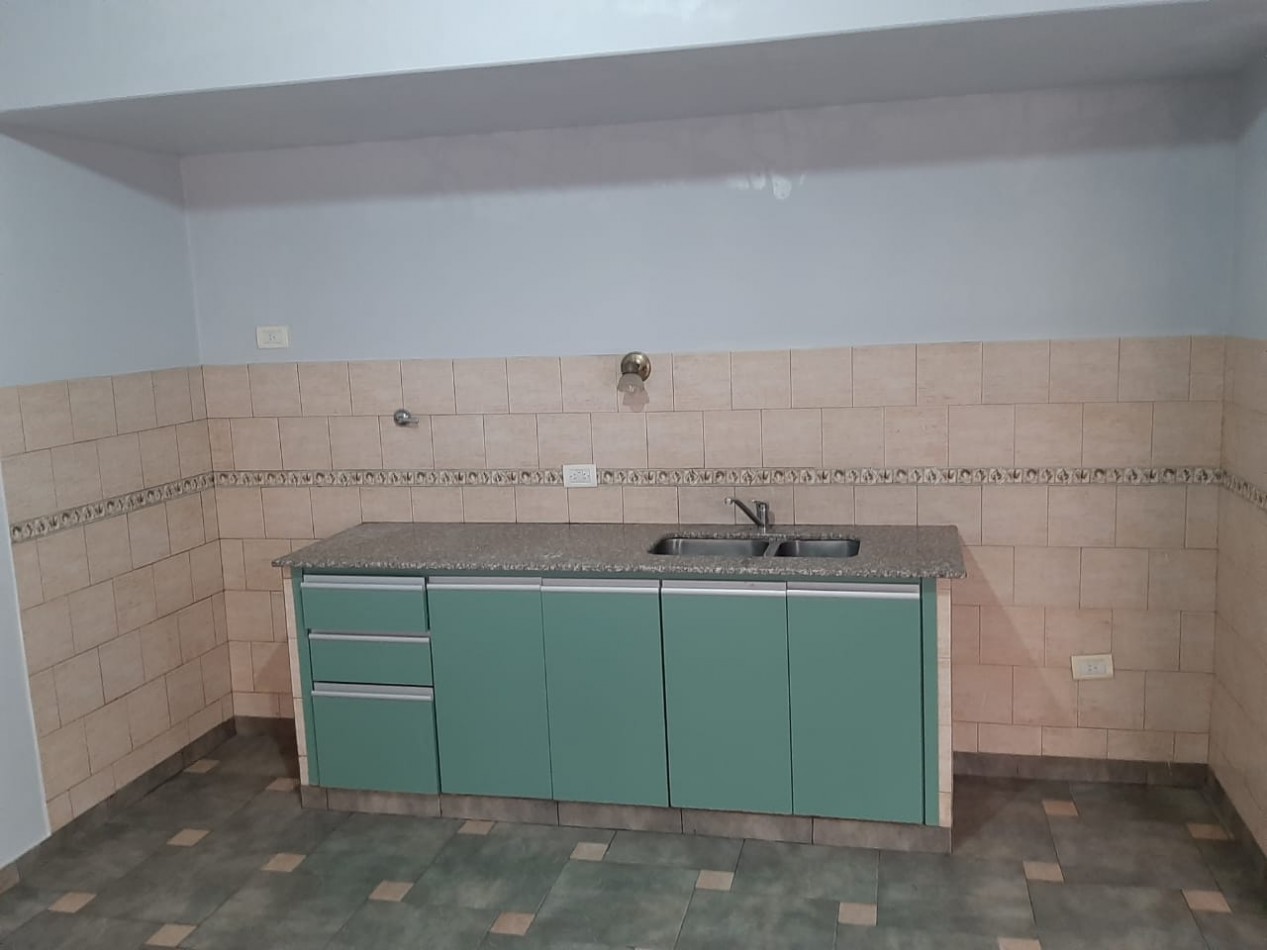 VN - VENTA DE CUATRO DUPLEX CON COCHERA EN BERNAL