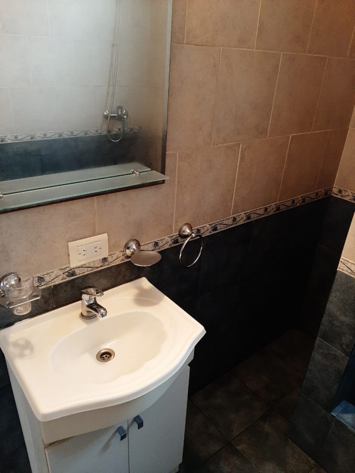 VN - VENTA DE CUATRO DUPLEX CON COCHERA EN BERNAL