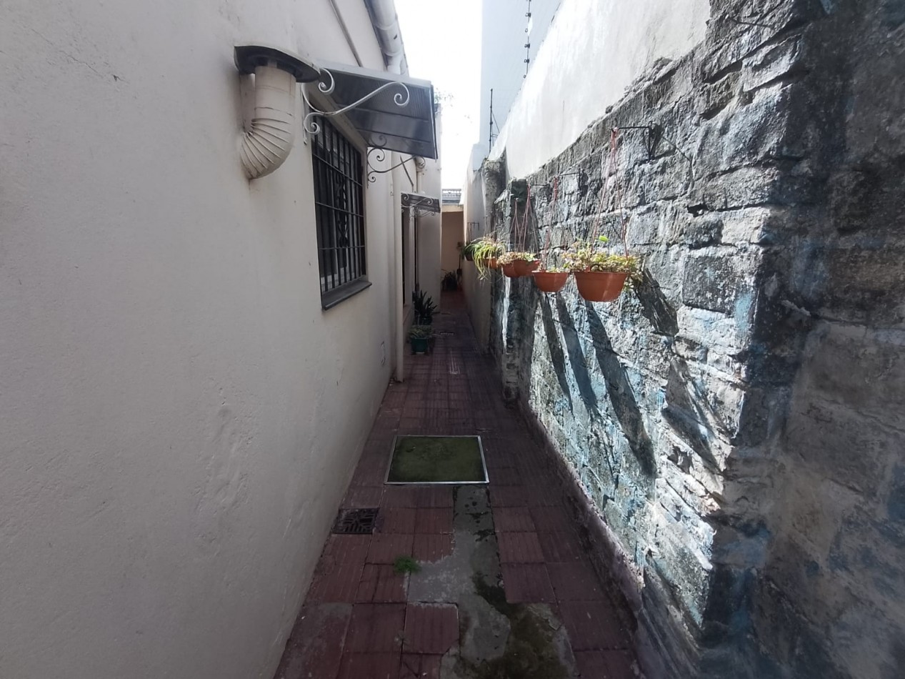 VN - Propiedad Ideal Desarrollo Inmobiliario o Comercial en Excelente Zona de Quilmes Centro