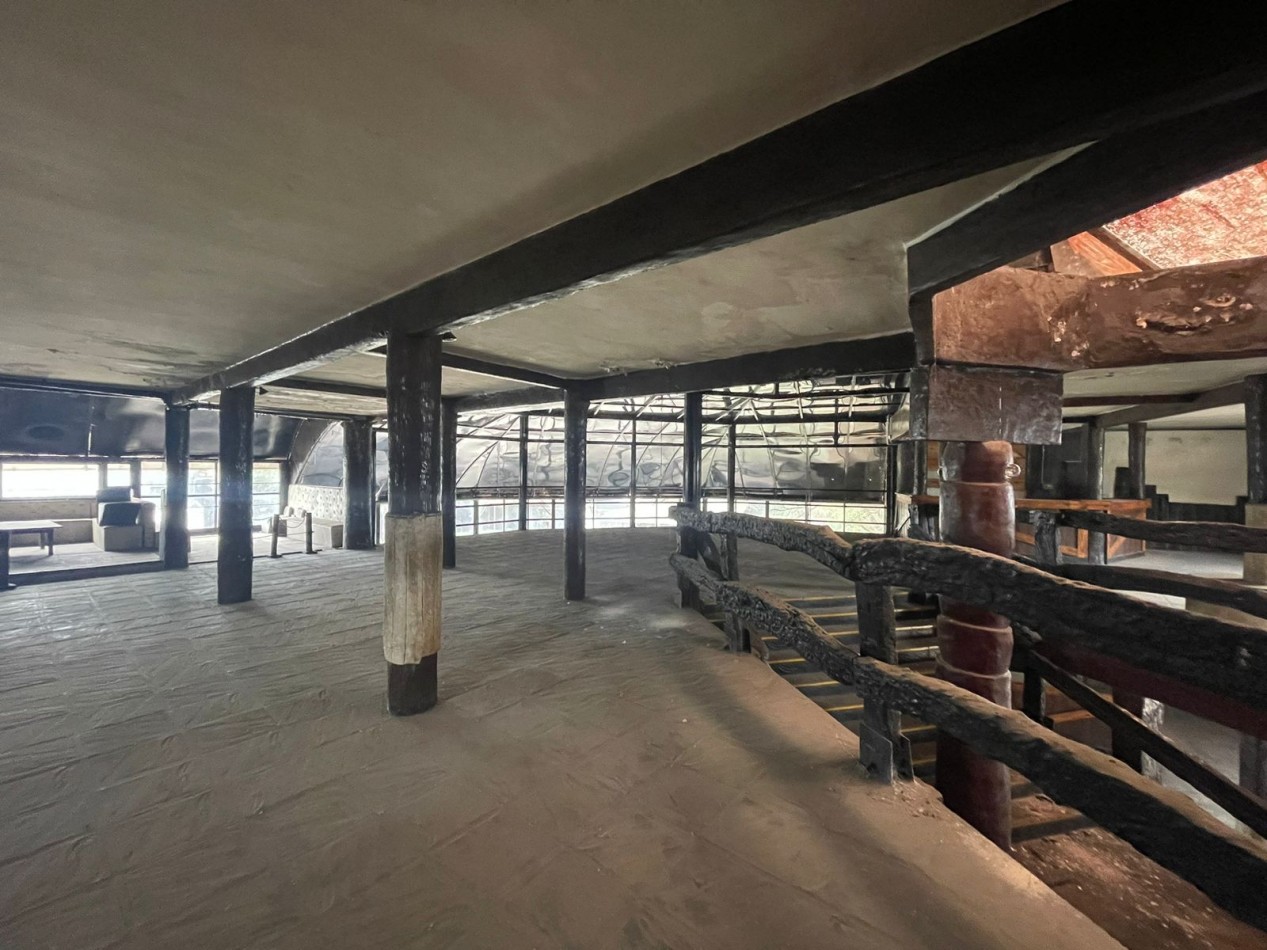 VN - IMPRESIONANTE LOCAL EN VENTA EN RIBERA DE QUILMES