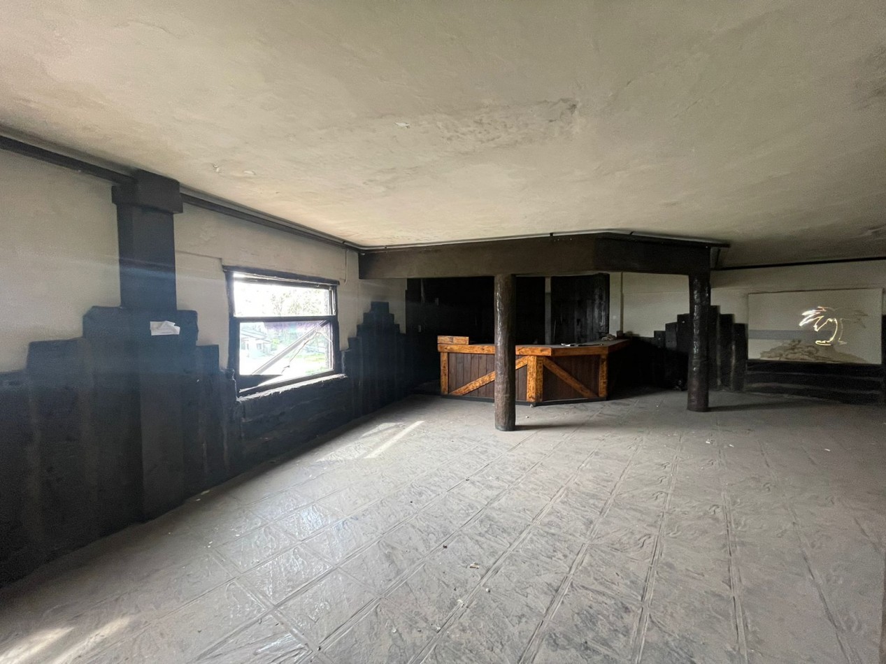 VN - IMPRESIONANTE LOCAL EN VENTA EN RIBERA DE QUILMES