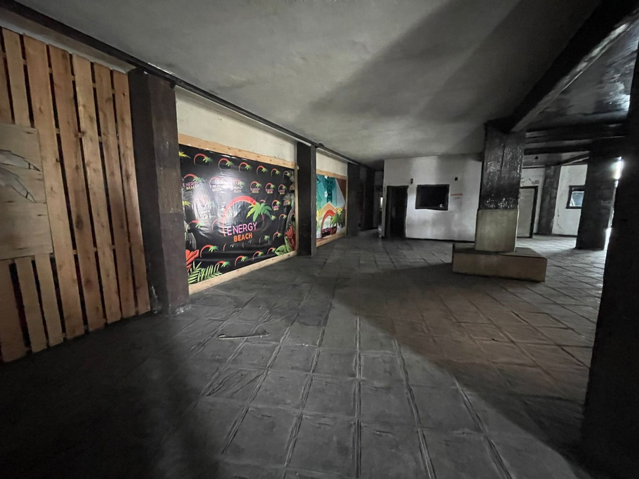 VN - IMPRESIONANTE LOCAL EN VENTA EN RIBERA DE QUILMES