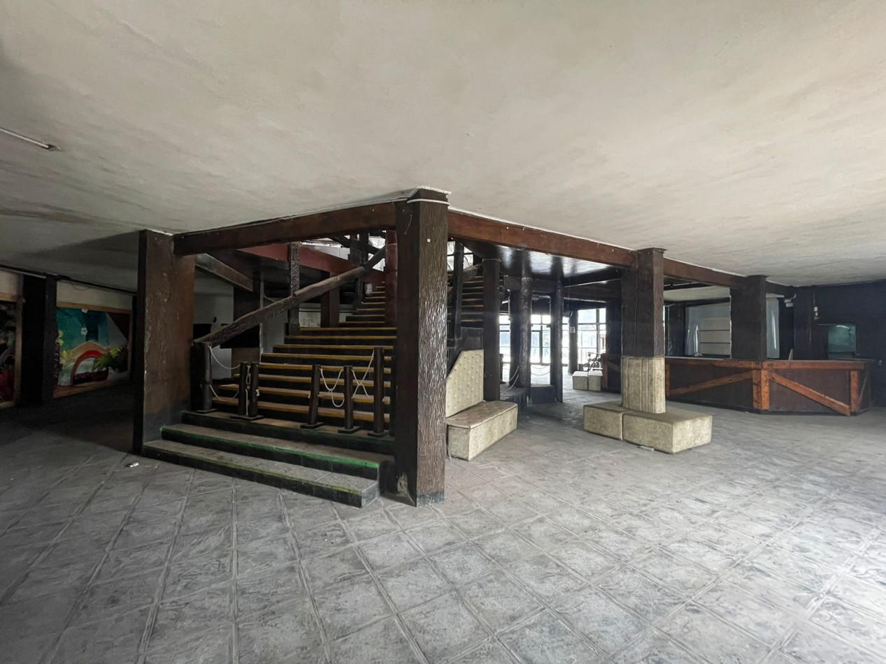 VN - IMPRESIONANTE LOCAL EN VENTA EN RIBERA DE QUILMES