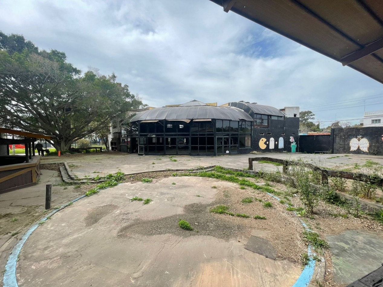 VN - IMPRESIONANTE LOCAL EN VENTA EN RIBERA DE QUILMES