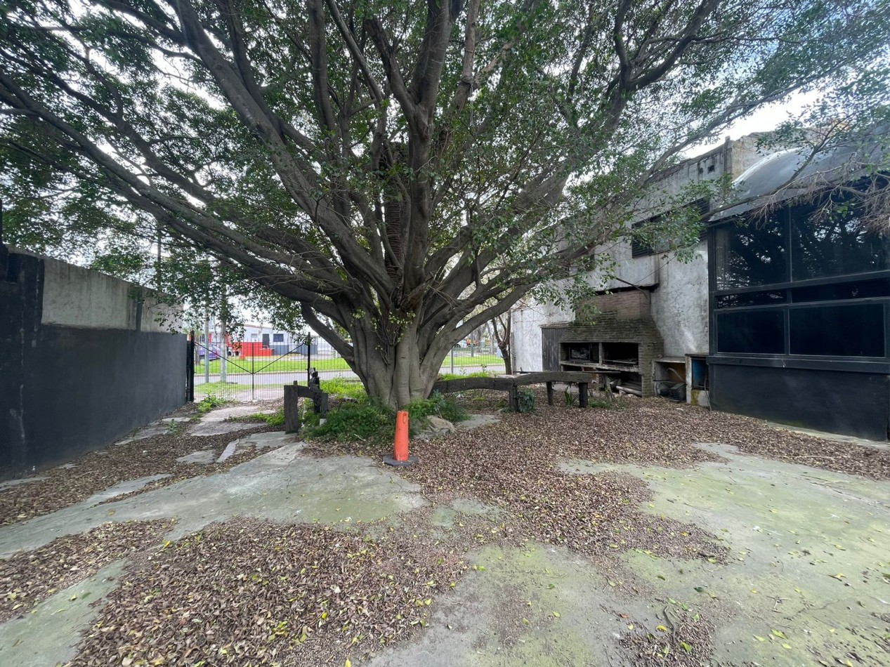 VN - IMPRESIONANTE LOCAL EN VENTA EN RIBERA DE QUILMES