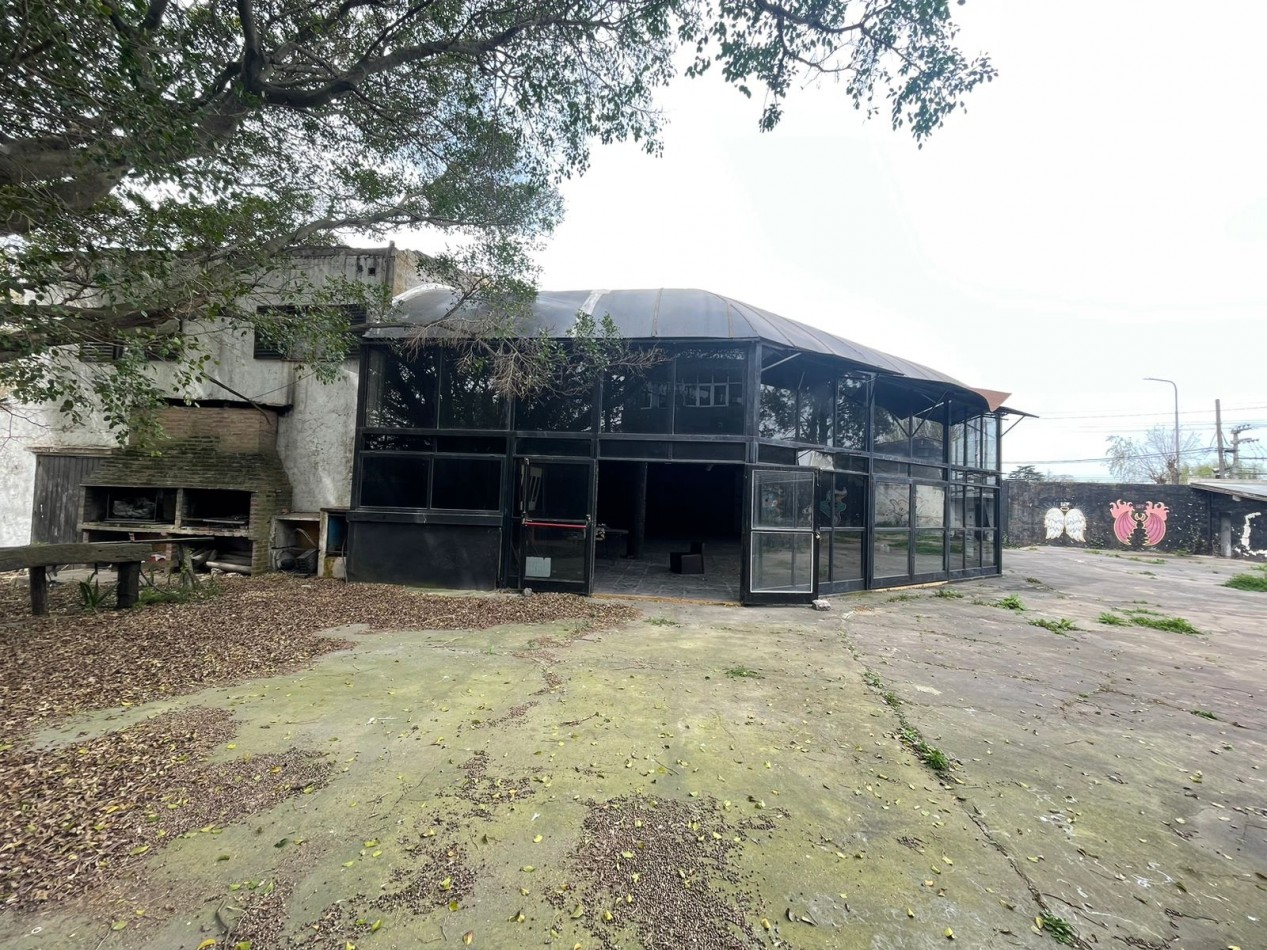 VN - IMPRESIONANTE LOCAL EN VENTA EN RIBERA DE QUILMES