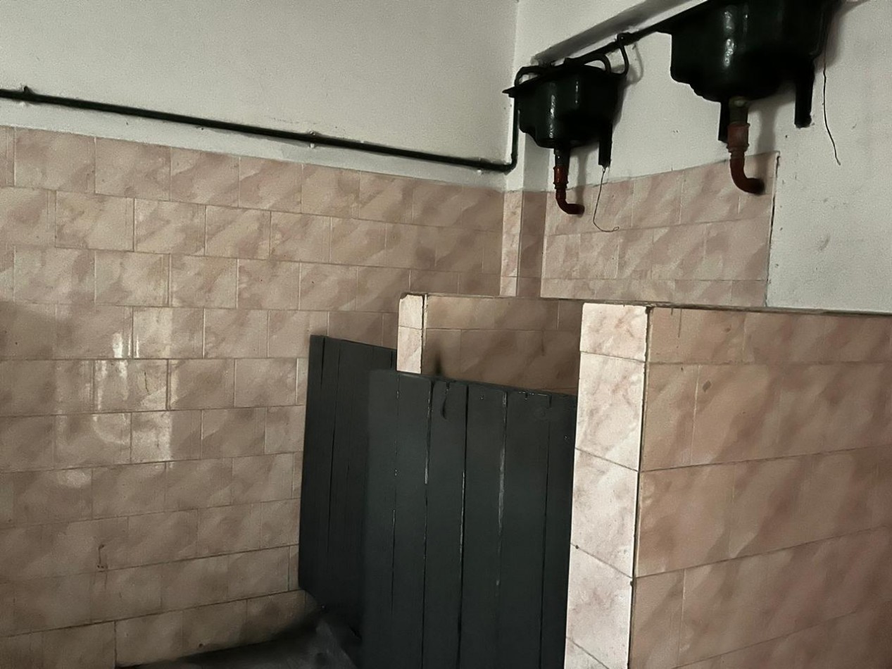 AJ DEPOSITO 1300 M2 EXCELENTE UBICACION
