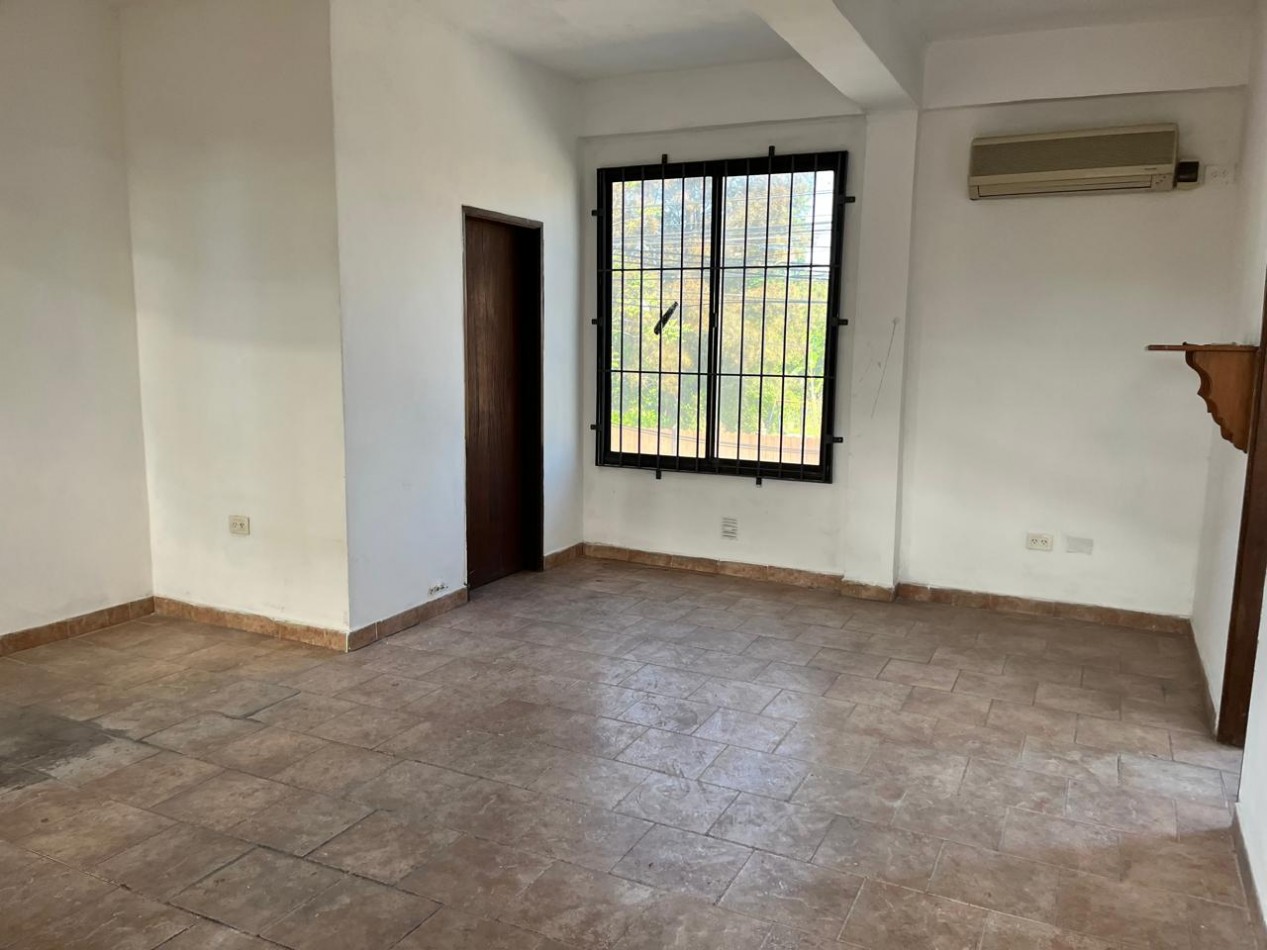AJ DEPOSITO 1300 M2 EXCELENTE UBICACION