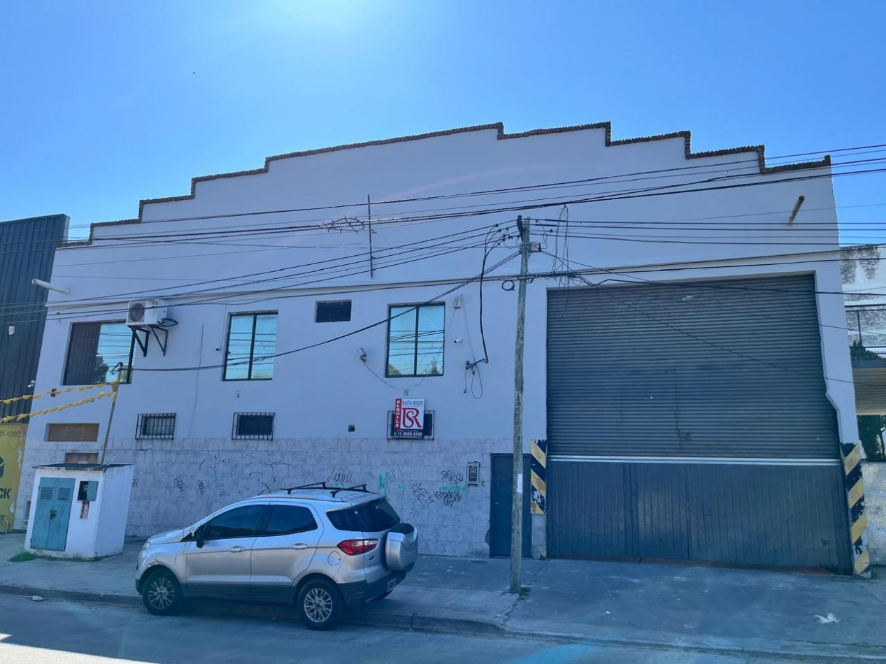 AJ DEPOSITO 1300 M2 EXCELENTE UBICACION