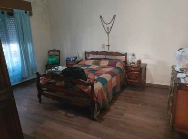 AV- Venta amplia casa 5 ambientes apta credito
