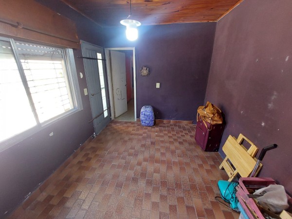AV- Venta amplia casa 5 ambientes apta credito