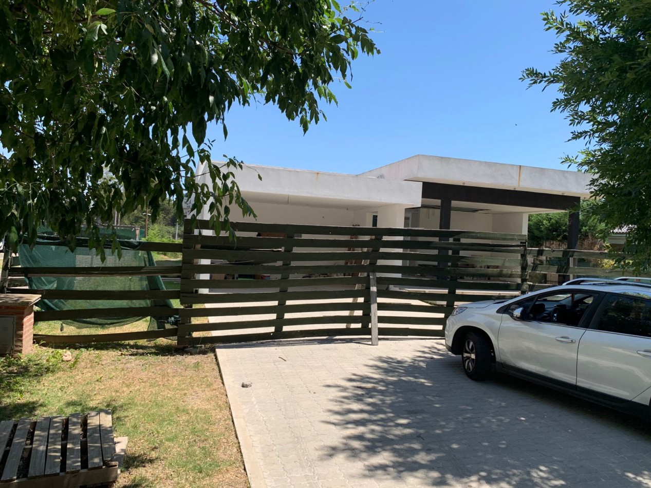AZ- APTO CREDITO- CASA A TERMINAR en B° BARRANCAS de IRAOLA