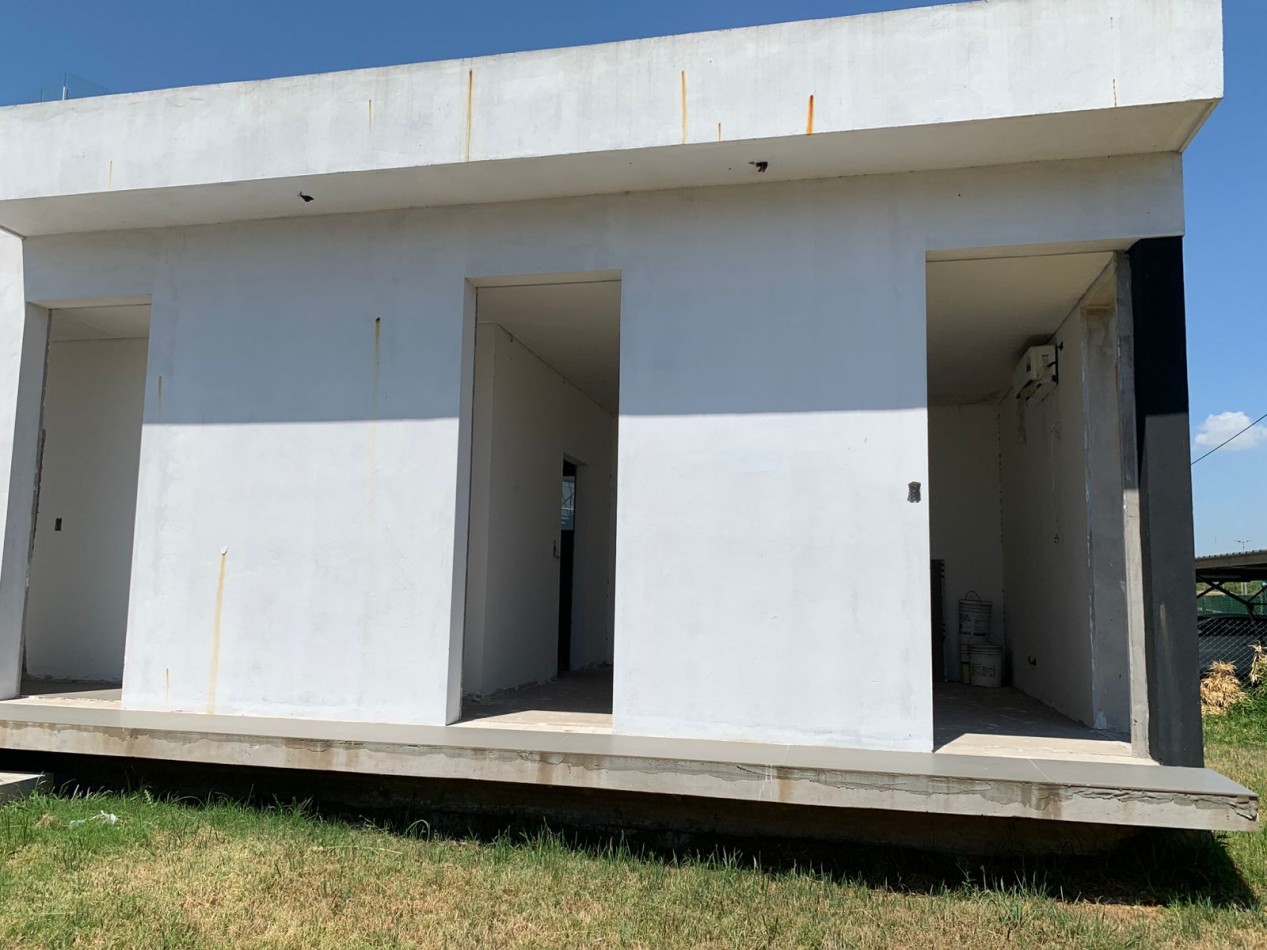 AZ- APTO CREDITO- CASA A TERMINAR en B° BARRANCAS de IRAOLA