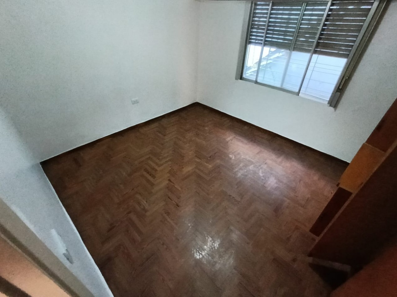 VG- luminosa casa de 4 ambientes!