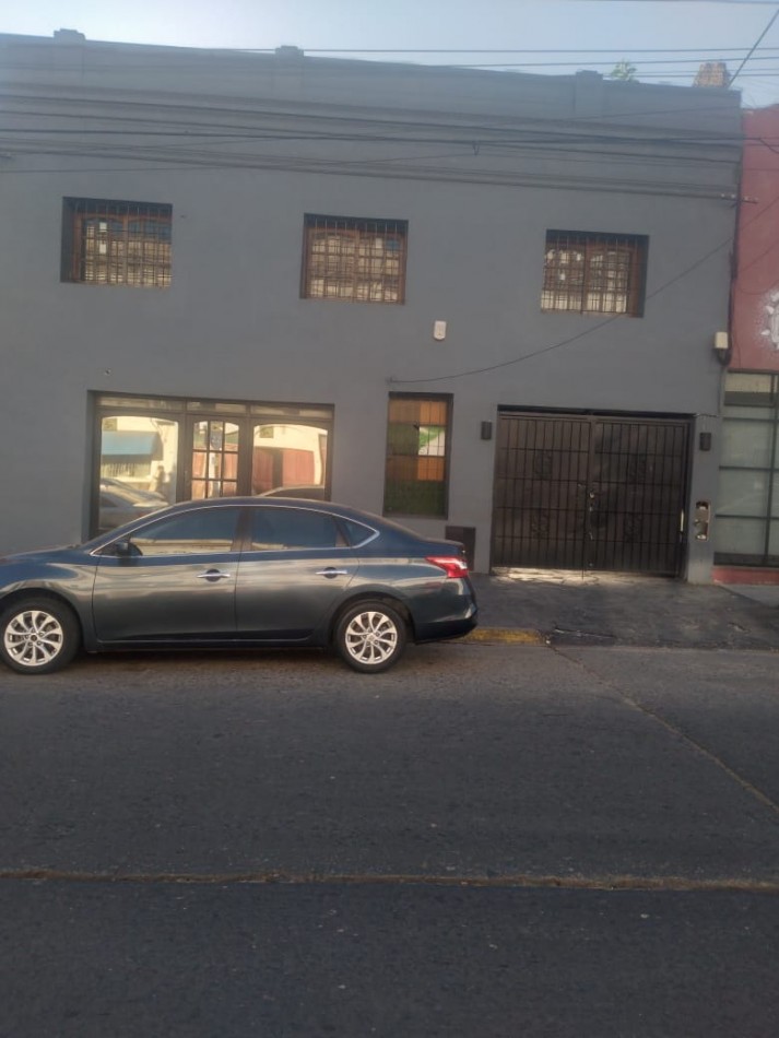 AJ - Local comercial de dos plantas