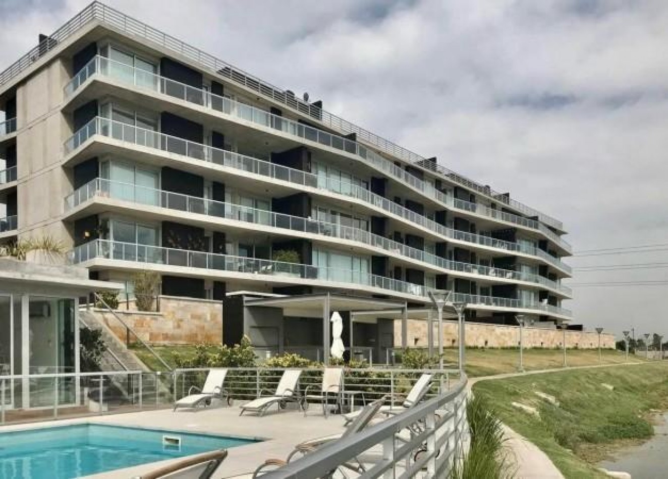 Av- OPORTUNIDAD DEPARTAMENTO 3 AMB EN VENTA DENTRO DEL NUEVO QUILMES