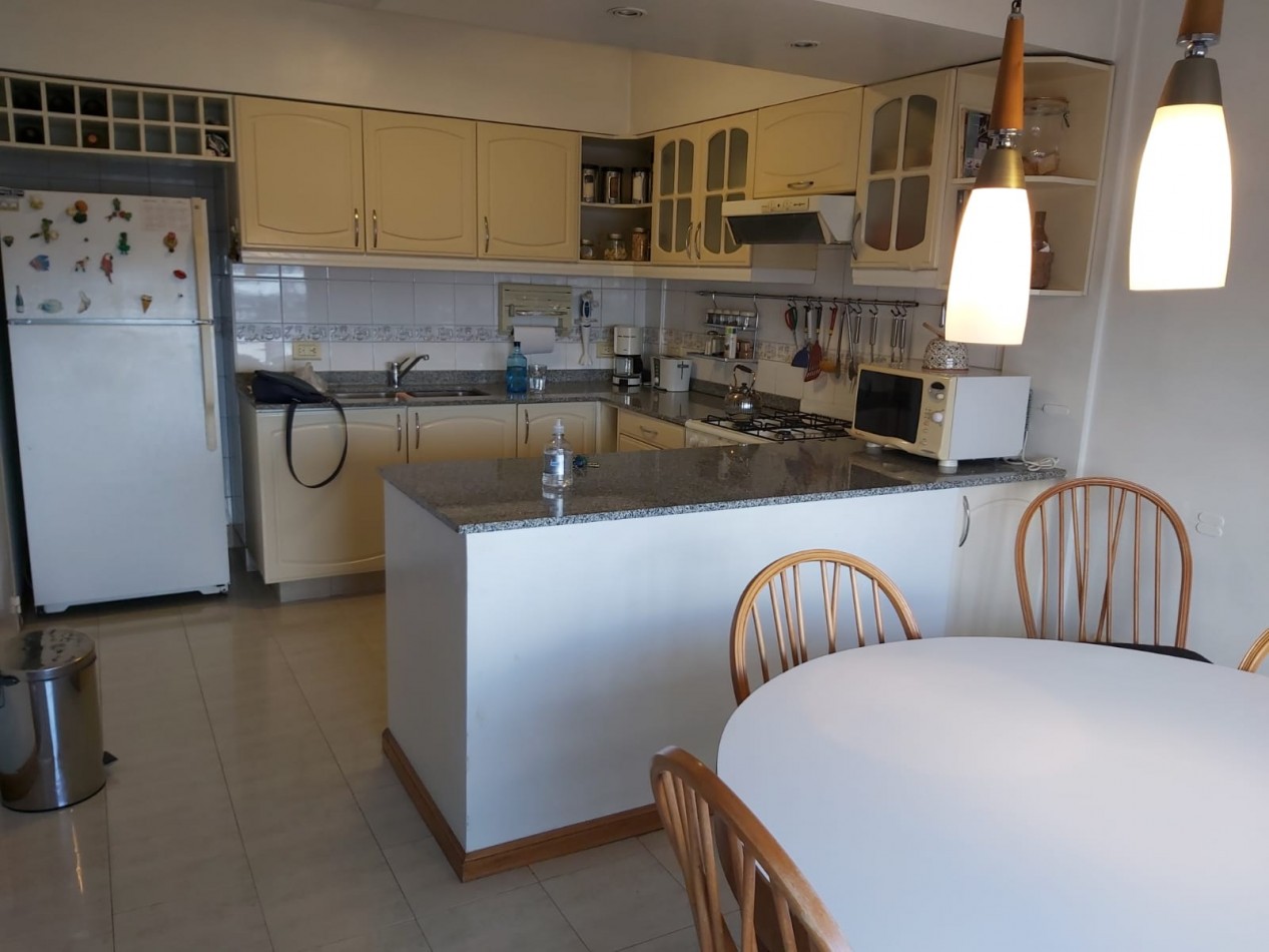AJ - HERMOSO PISO 5 ambientes - ZONA PLAZA CONESA