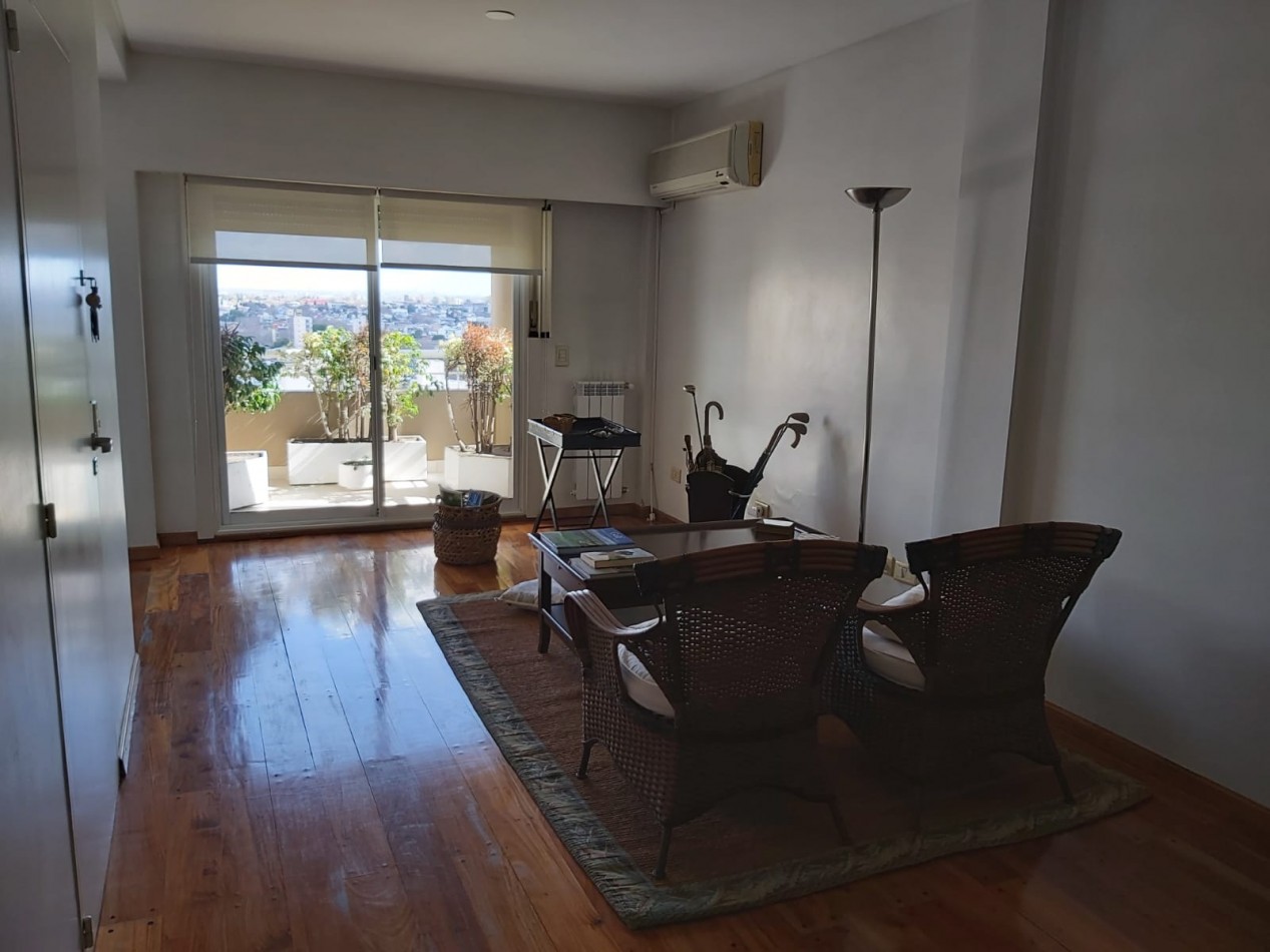 AJ - HERMOSO PISO 5 ambientes - ZONA PLAZA CONESA