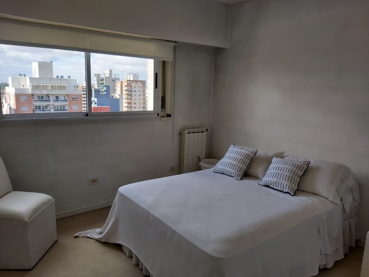 AJ - HERMOSO PISO 5 ambientes - ZONA PLAZA CONESA