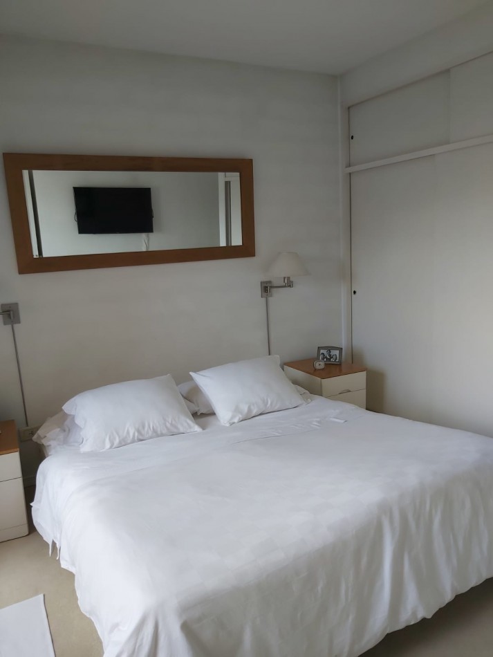 AJ - HERMOSO PISO 5 ambientes - ZONA PLAZA CONESA
