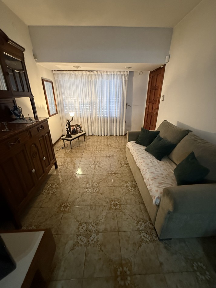 AJ - Hermosa Casa APTA CREDITO zona residencial Quilmes