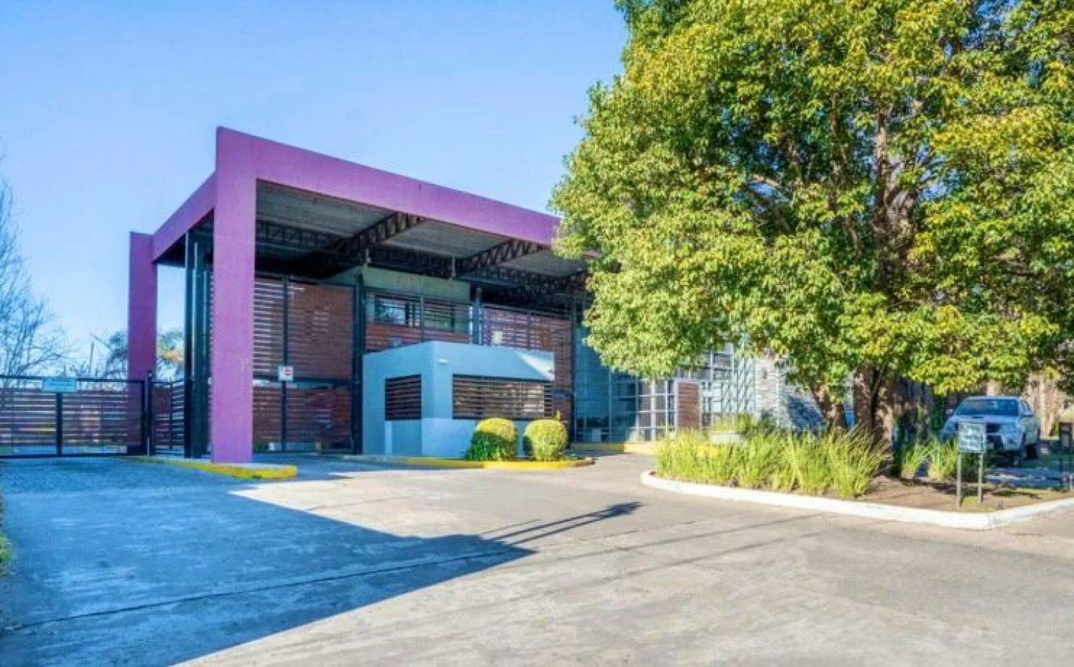 AV- Casa de Categoria en Quilmes Centro - 4 Plantas, 720 m² y Amenities de Lujo