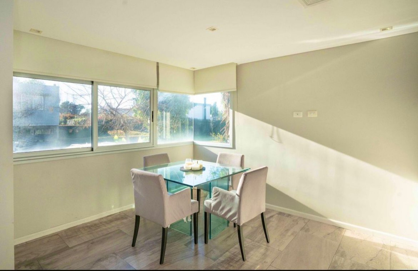 AV- Casa de Categoria en Quilmes Centro - 4 Plantas, 720 m² y Amenities de Lujo