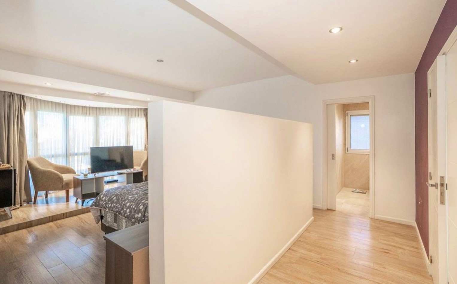 AV- Casa de Categoria en Quilmes Centro - 4 Plantas, 720 m² y Amenities de Lujo