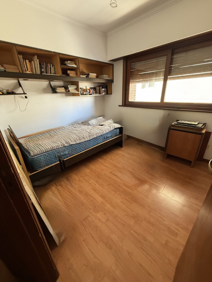 AJ - Departamento 3 ambientes, con la posibilidad de convertirlo en 3 dormitorios