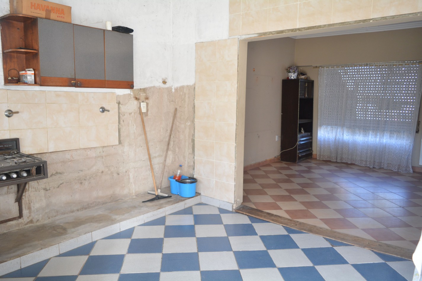 VG  Luminosa casa en venta de 6 ambientes