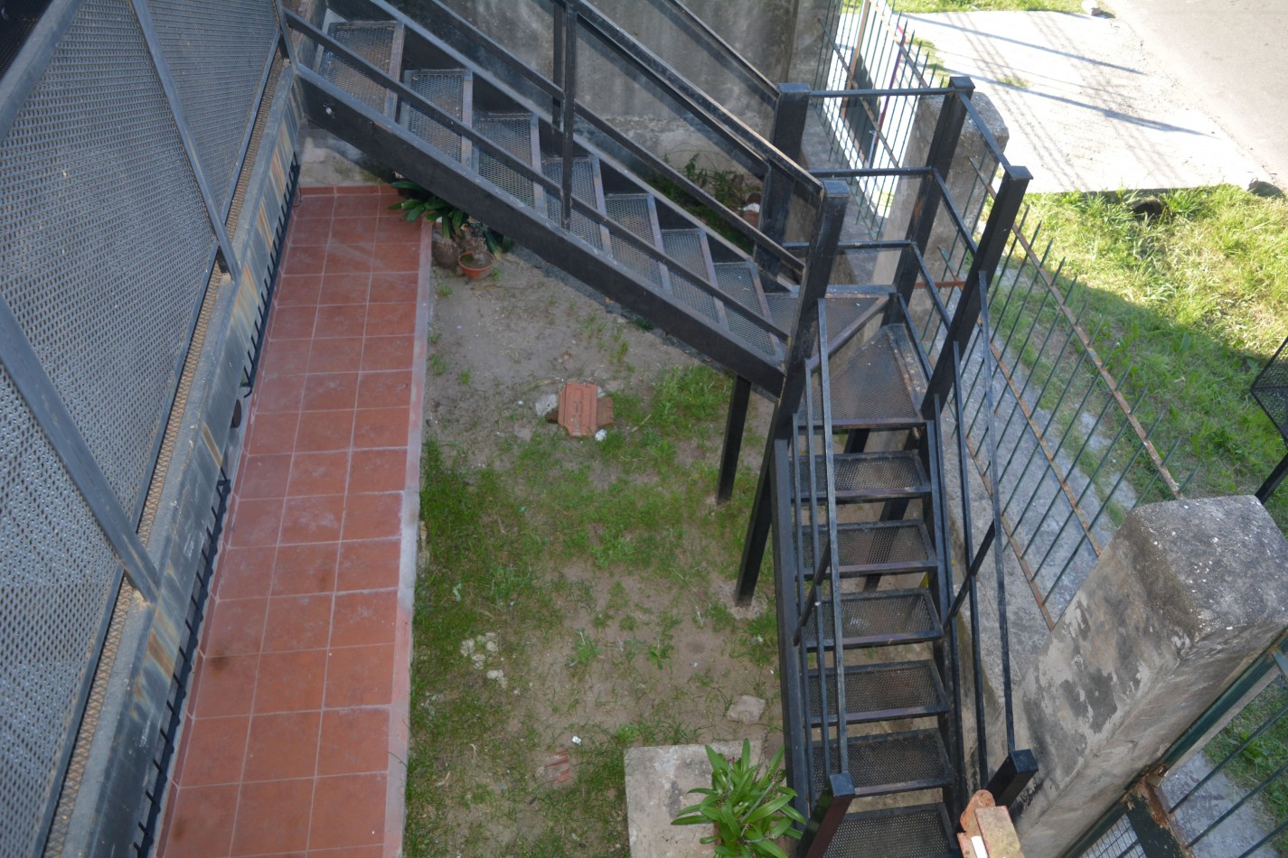 VG  Luminosa casa en venta de 6 ambientes