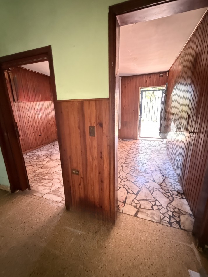 AJ - CASA 2 DORMITORIOS AMPLIO LOTE 