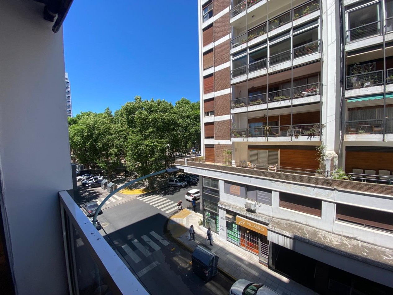 AM. DEPARTAMENTO TRES AMBIENTES EN VENTA -QUILMES CENTRO