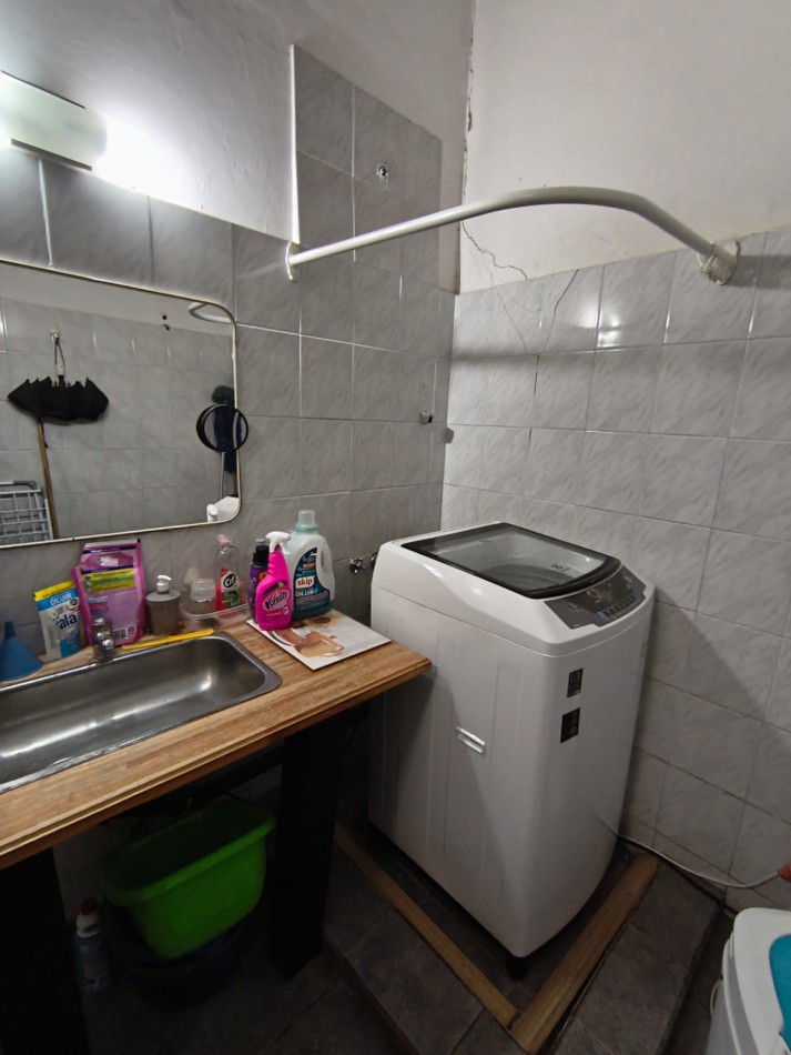Av- Inmueble 4amb desarrollado en lote propio con entrada tipo PH