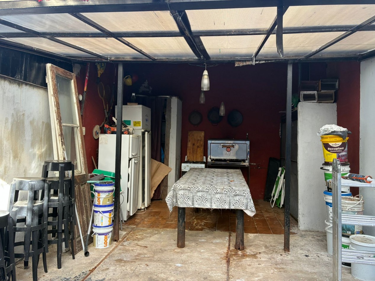 Av- Inmueble 4amb desarrollado en lote propio con entrada tipo PH