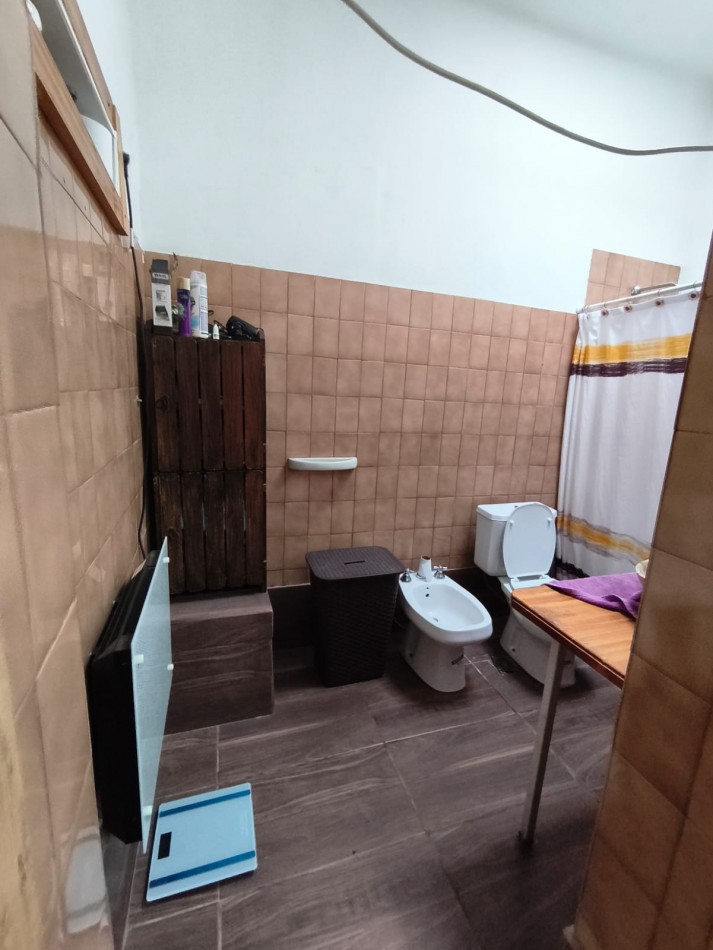 Av- Inmueble 4amb desarrollado en lote propio con entrada tipo PH