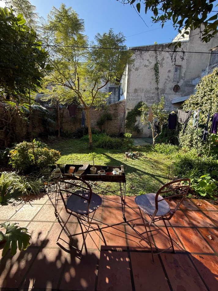 AJ - CASA 5 AMBIENTES QUILMES OESTE
