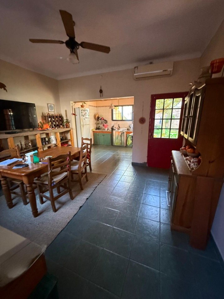 AJ - CASA 5 AMBIENTES QUILMES OESTE