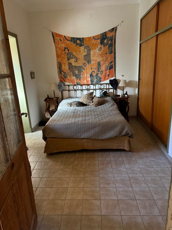 AJ - CASA 5 AMBIENTES QUILMES OESTE