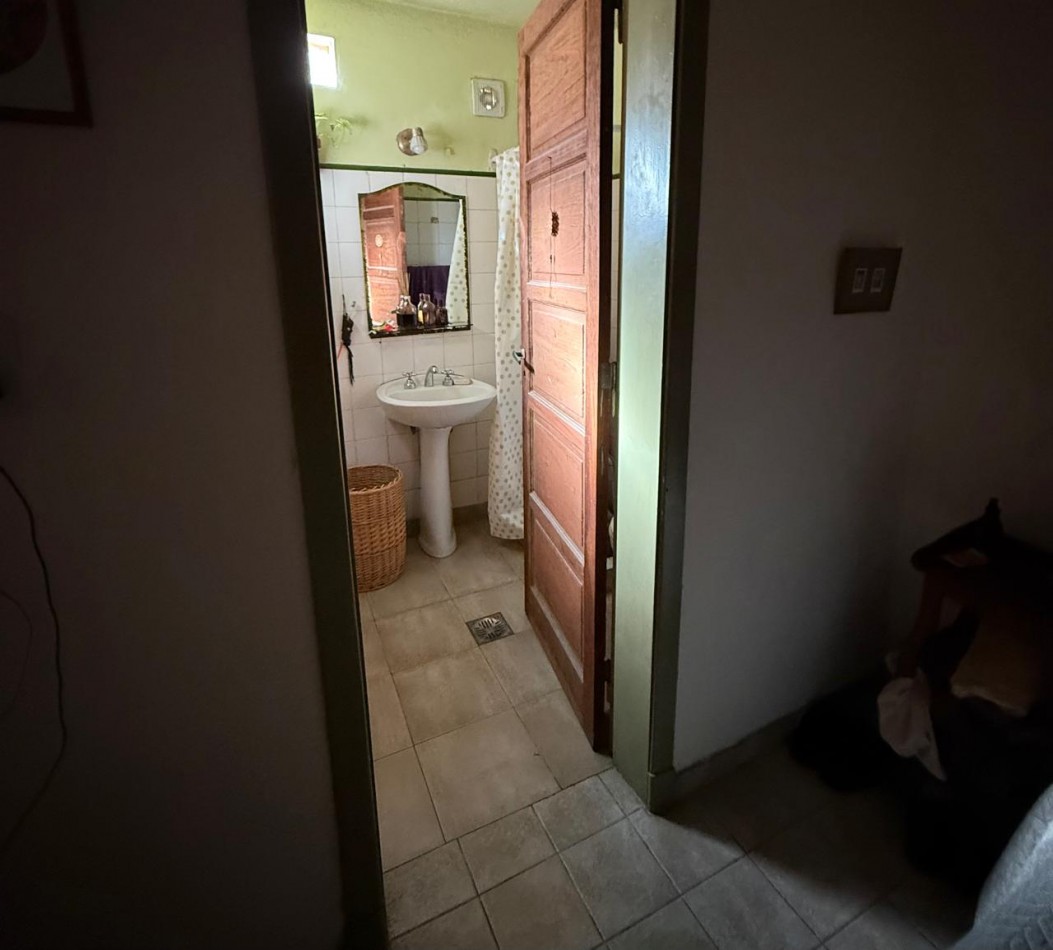 AJ - CASA 5 AMBIENTES QUILMES OESTE