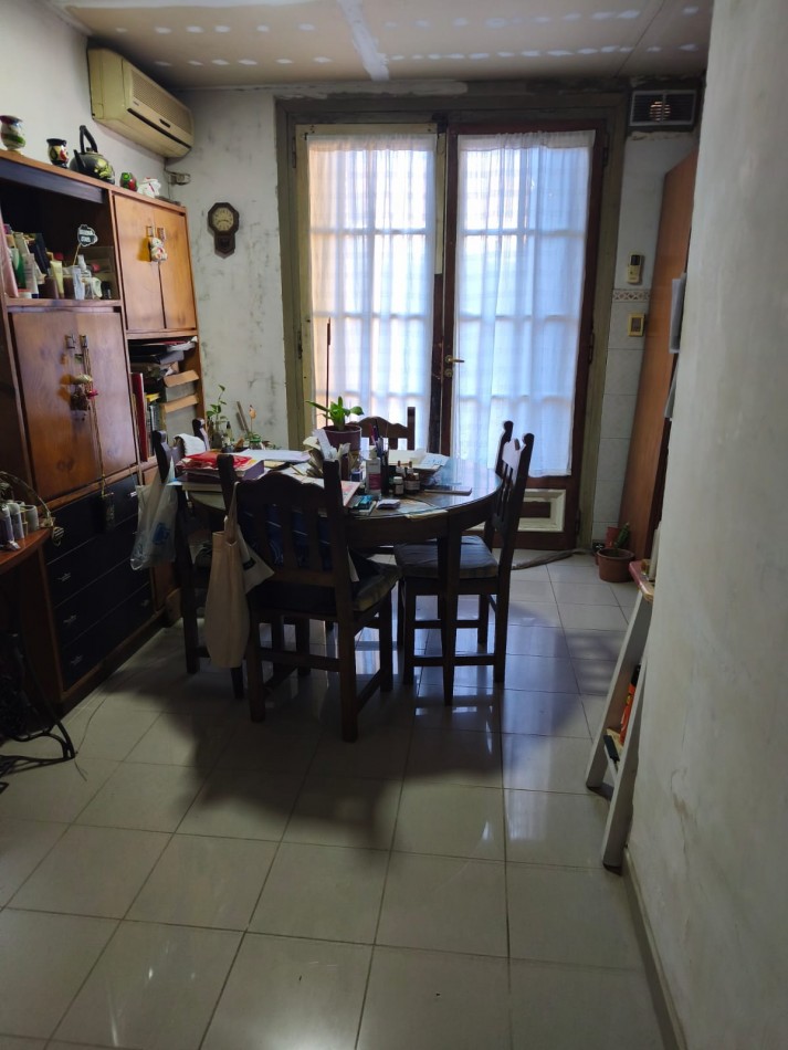 LP - Venta casa con gran lote en Quilmes centro