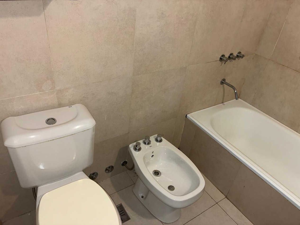 RS - Hermoso departamento 2 ambientes en Quilmes centro 